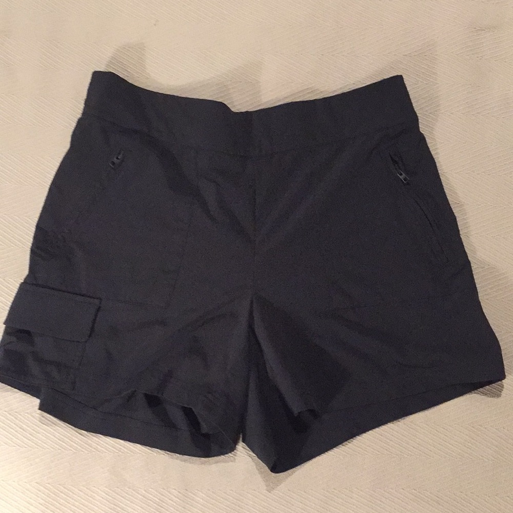 Athleta size 10 hiking shorts